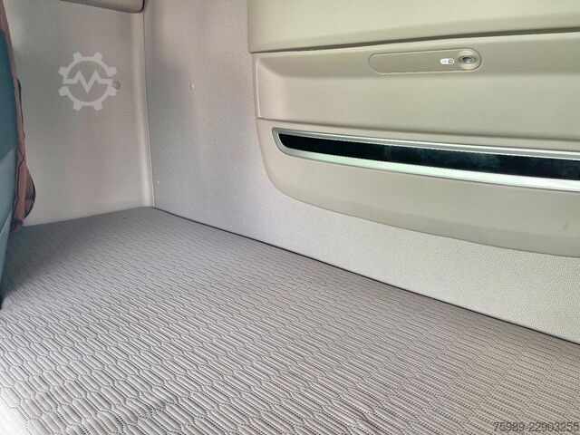 Standard-SZM DAF 530 2018, ACC, NAVI