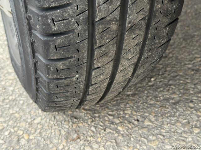 Pritschenwagen IVECO Daily 70C17 MAXI 4,35Rdst5,25mPritsche Euro5 EEV