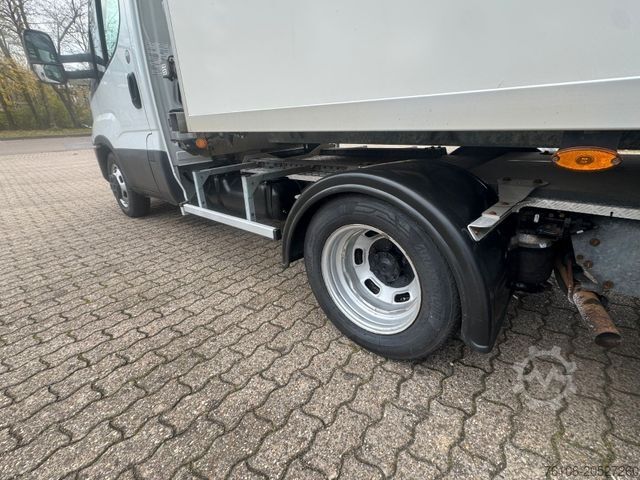 Kühltransporter IVECO Daily 35C18 TiefKühlkoffer Maxicargo *2 Stück*
