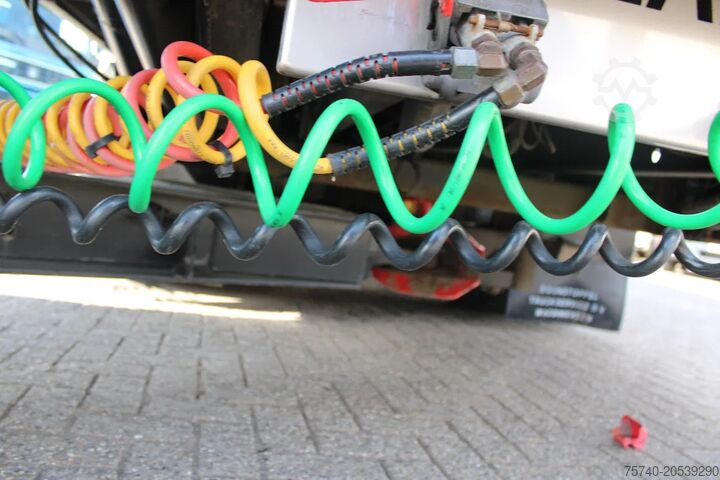 Koffer Pacton 2X AXLE + NICE TRAILER