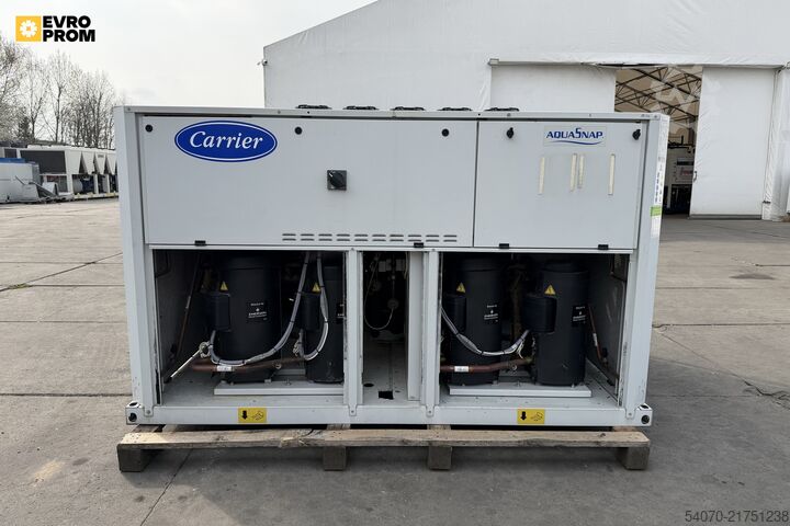 Chiller Used Industrial Chiller CARRIER - 156 kW | With warranty