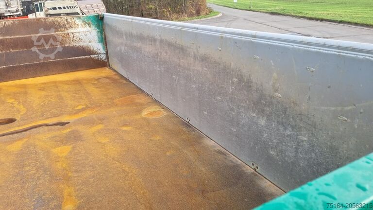 Three-way tipper trailer Schwarzmüller M-Serie