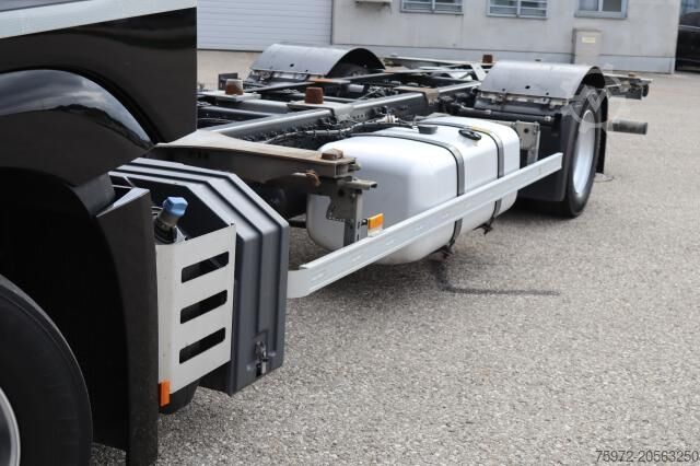 Wechselfahrgestell LKW  Actros 1842 L nR BDF Volumen