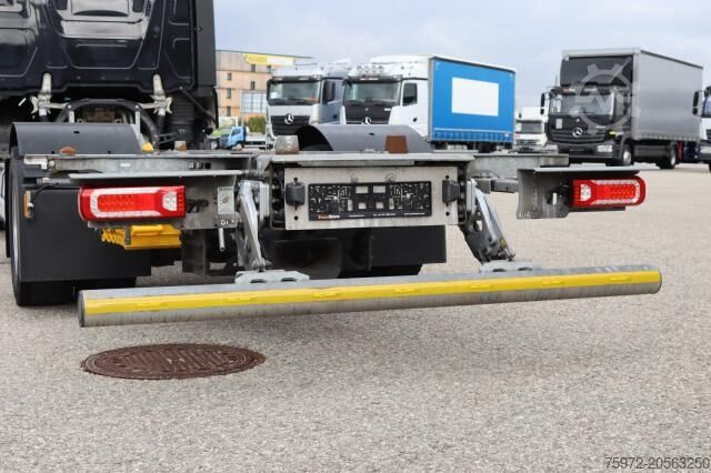 Wechselfahrgestell LKW  Actros 1842 L nR BDF Volumen