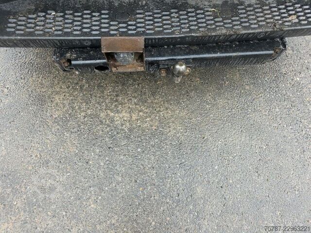 High top van IVECO 35S16 HiMatic, Klima Automat, 1+2 Sitzer, AHK