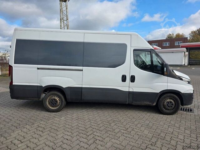 High top van IVECO 35S16, 1+2 Sitzer, Klima Automat, Trennwand, AHK