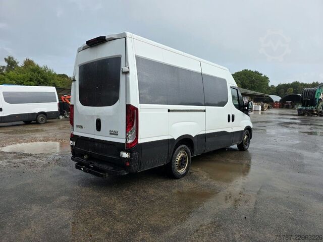 High top van IVECO 35S16, 1+2 Sitzer, Klima Automat, Trennwand, AHK