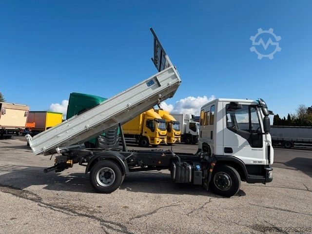 Three-way tipper van IVECO ML80E19K ¤6 Meiller 3-Seiten nur 74 TKM AHK