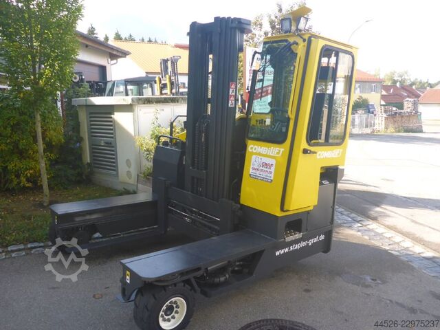 Four-way side loader Combilift C4000