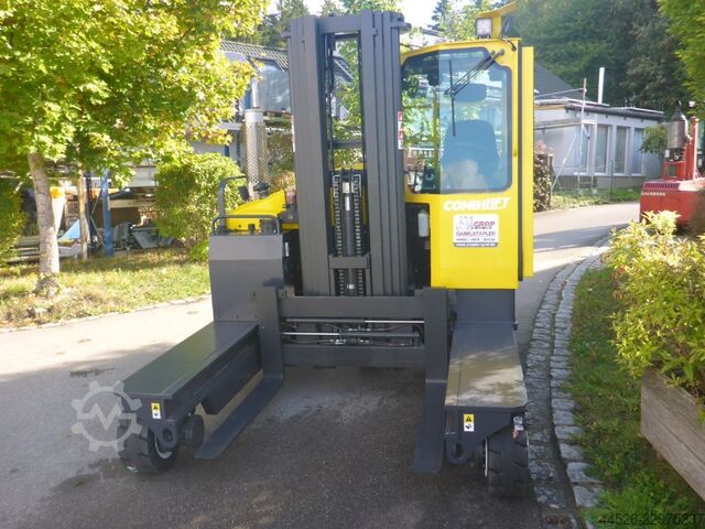 Four-way side loader Combilift C4000