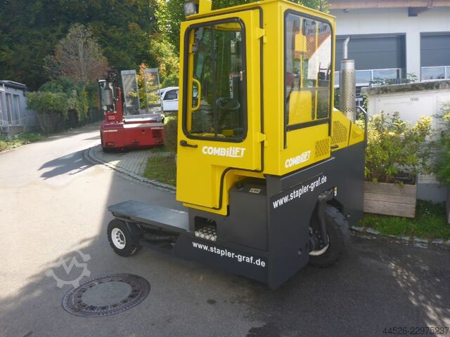 Four-way side loader Combilift C4000