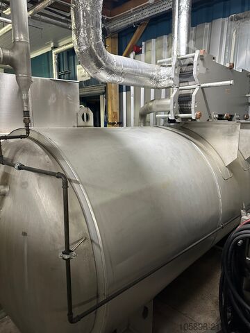 Retorts / autoclaves from recently closed Babyfoods factory Lagarde 4 trolley retorts / autoclaves