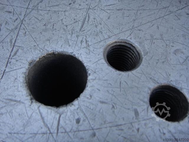 Richt- und Schweißplatte Stahlguß-Grauguß stark verrippt, schwere Richtplatte  1600x1005