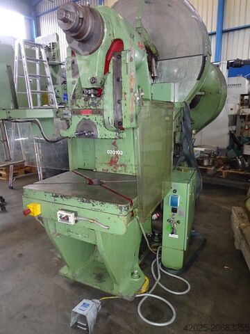Exzenterpresse EBU , Typ 75 F