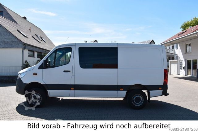 Panel van MERCEDES-BENZ Sprinter 316 CDI 4x4 Mixto 7 G-Tronic 4 Sitzer