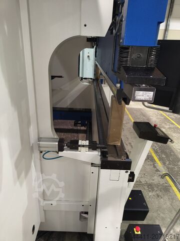 4 Zylinder Abkantpresse TRUMPF TruBend 5230 TrumaBend V2300