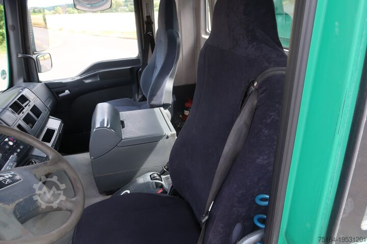 Dreiseitenkipper LKW MAN TGA 26.440 6x4 BB