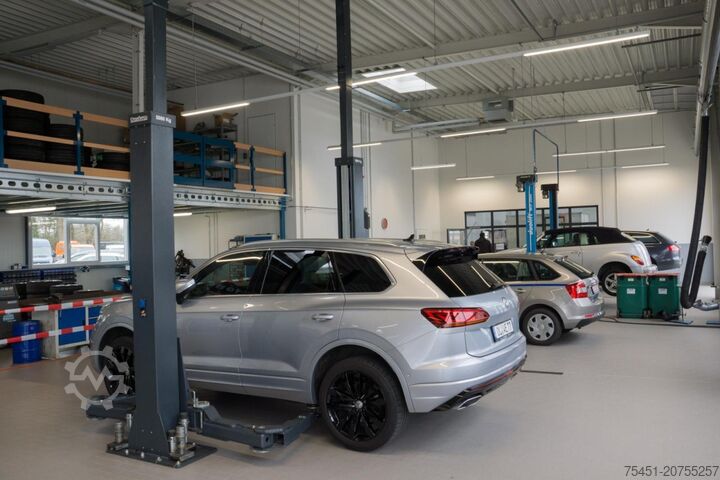 Transporter mit Pritsche & Plane Ford Transit 350 Pritsche TDci Schiebe Plane Trend RWD