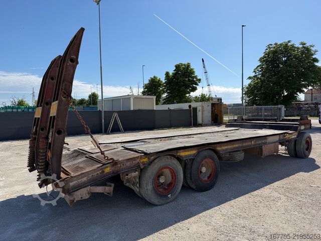 Lowbed semitrailer for transportation of construction machinery CTC RP26S