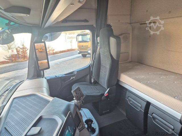 Standard SZM MERCEDES-BENZ Actros 1848 LS Öl-Retarder Standklima BigSpace