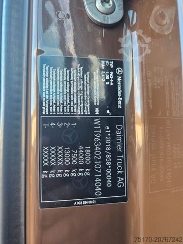 Standard SZM MERCEDES-BENZ Actros 1848 LS Öl-Retarder Standklima BigSpace