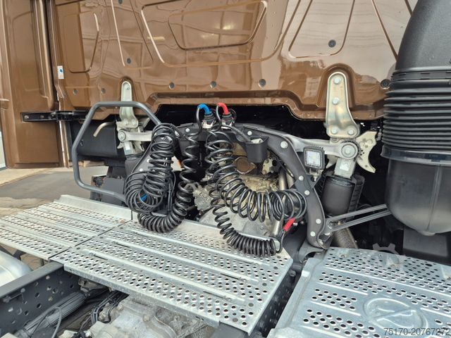 Standard SZM MERCEDES-BENZ Actros 1848 LS Öl-Retarder Standklima