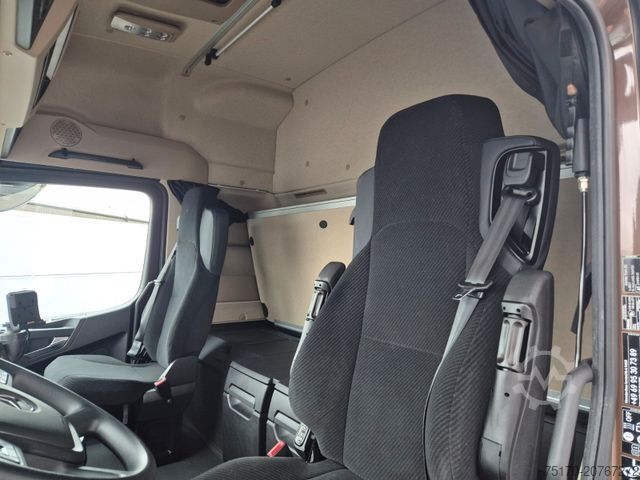 Standard SZM MERCEDES-BENZ Actros 1848 LS Öl-Retarder Standklima