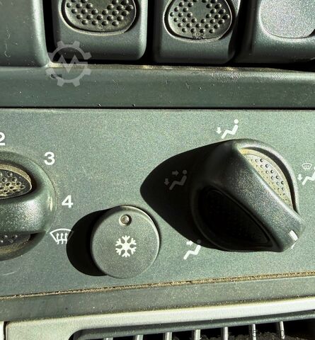 Kipper LKW Iveco EUROCARGO 120E21