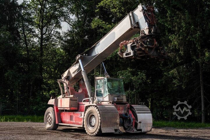 Full-container reach stacker Kalmar DRF450-65A5XS