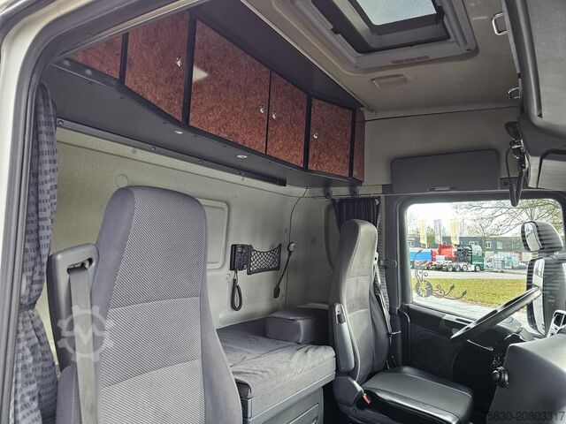 Kranwagen Scania R480 8X2 / HMF 60 t/m + JIB / RETARDER