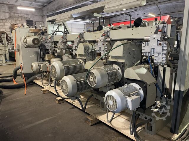 Hobel- und Kehlautomat WEINIG HYDROMAT  (8 spindle)