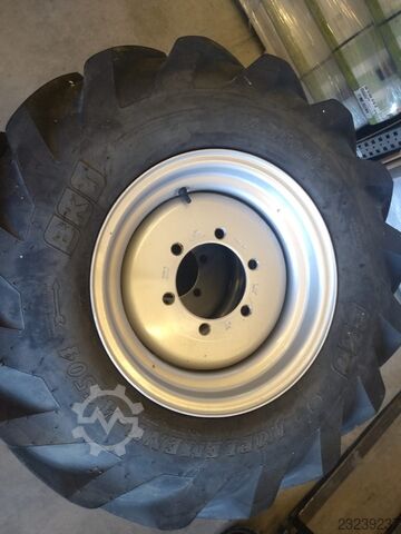 BKT 12.5/80-18 BKT 12.5/80-18