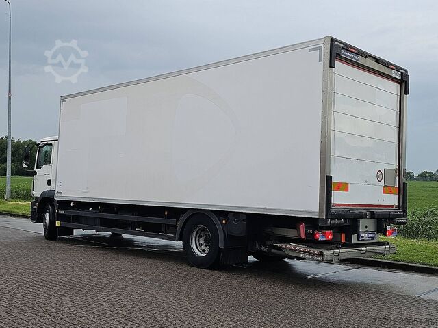 Kühl-/Tiefkühltransport M.A.N. 18.320 TGM