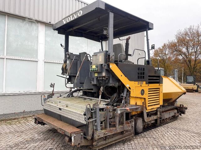 Paver Volvo ABG 6820