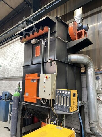 CNC plasma cutting system HEZINGER Expert 1530