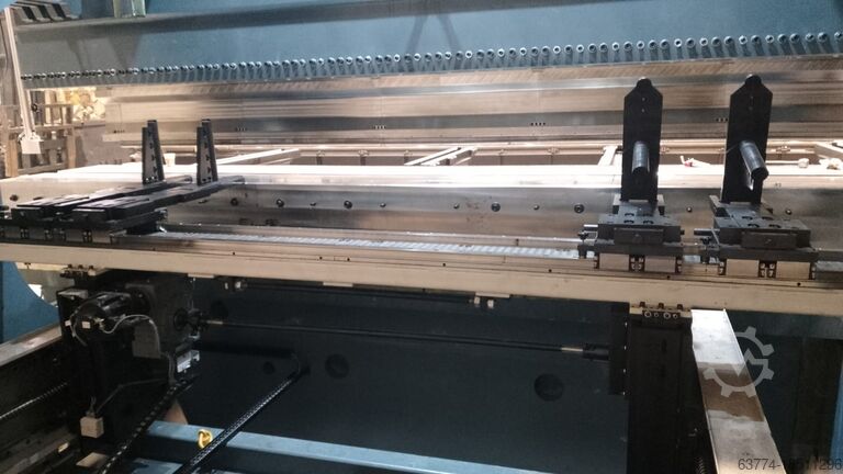 Abkantpresse DURMA AD-S 611600 - 6m - 1600 t.