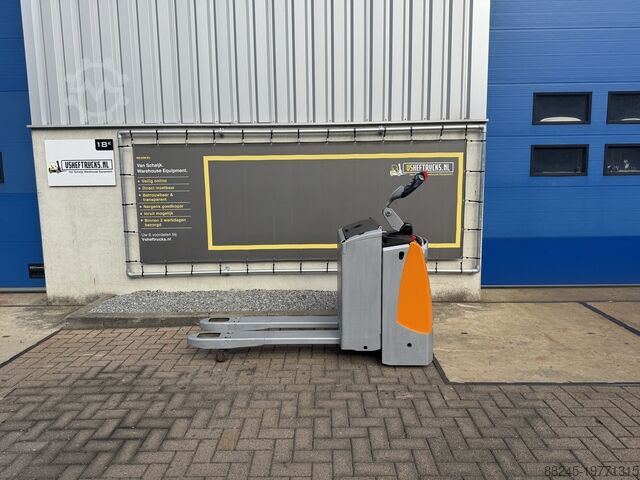 VS-22311 Electric pallet truck Still EXUSF20 year 2016 STILL EXUSF20