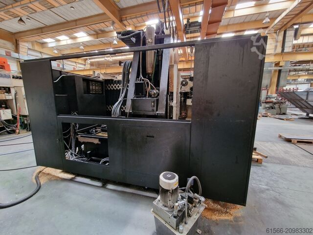 Vertical machining center Mazak VTC-300C II