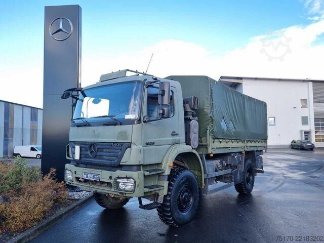 Sliding tarpaulin Mercedes-Benz Axor 1829 A 4x4 Pritsche/Plane 3 Stück