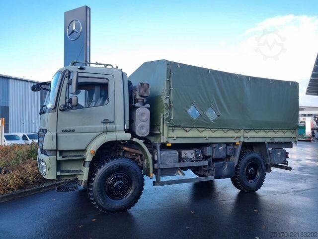 Sliding tarpaulin Mercedes-Benz Axor 1829 A 4x4 Pritsche/Plane 3 Stück