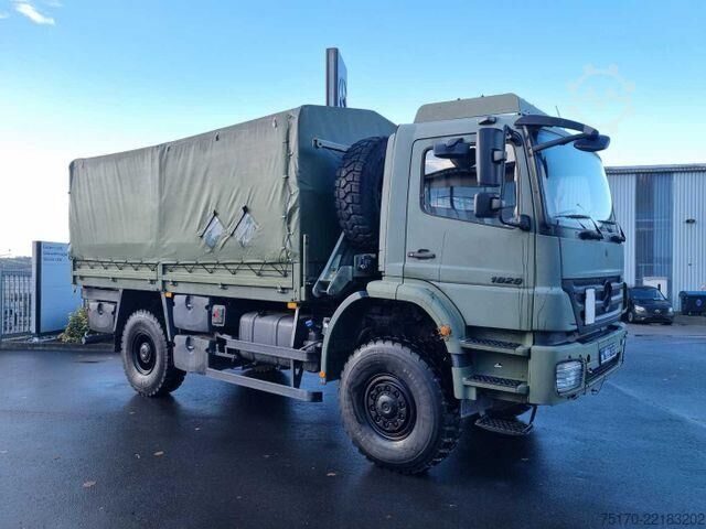 Sliding tarpaulin Mercedes-Benz Axor 1829 A 4x4 Pritsche/Plane 3 Stück