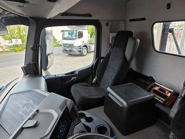 Tipper Mercedes-Benz Arocs 1835 KK Heckkran Atlas 126.3E-A3L Funk