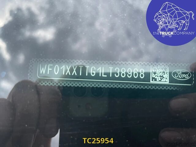 Passenger transportation Ford Transit CUSTOM 2.0 TDCI - 9 SEATS - AUTOMATIC -...