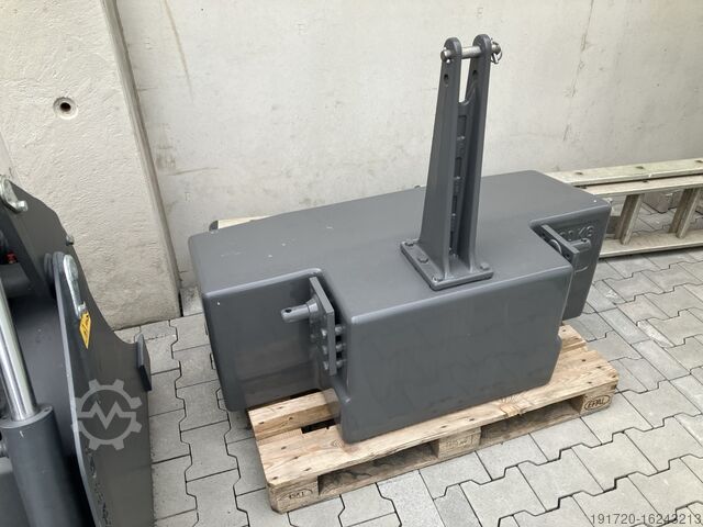 Teile & Zubehör Fendt Gewicht 2.500 kg