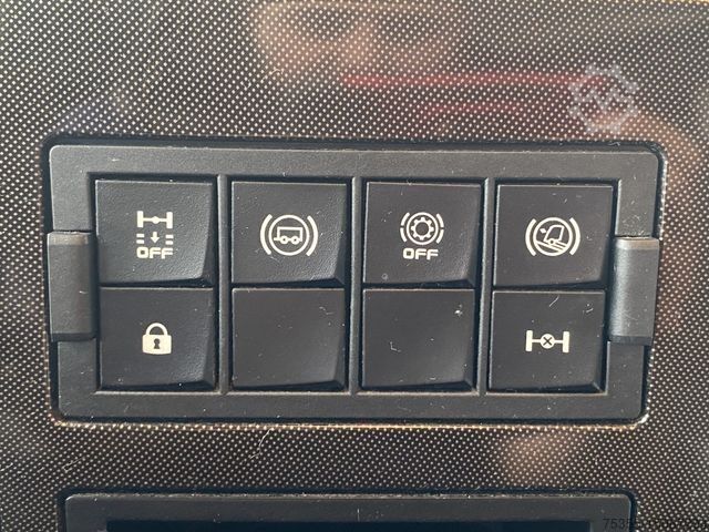 Volume tractor unit RENAULT T460 EURO6 Klima ACC-Tempomat Spurhalteassistent