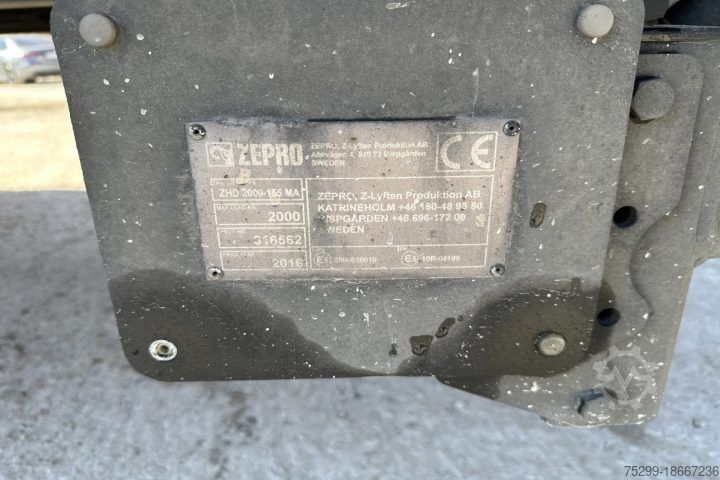 LKW mit Pritsche & Plane Renault T460.18 4x2 Plane Hebebühne / Swiss-Vehicle