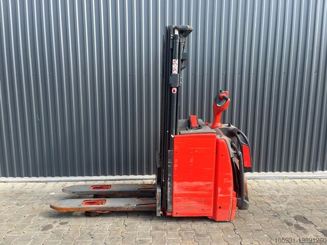 Stand-on stacker Linde L14APi
