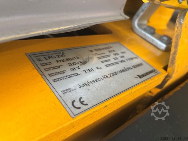 Electric 3-wheel forklift Jungheinrich EFG220