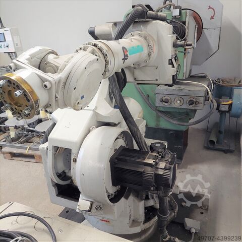 Robot 6 axis industrial robot Yaskawa Motoman YR-UP130-A00