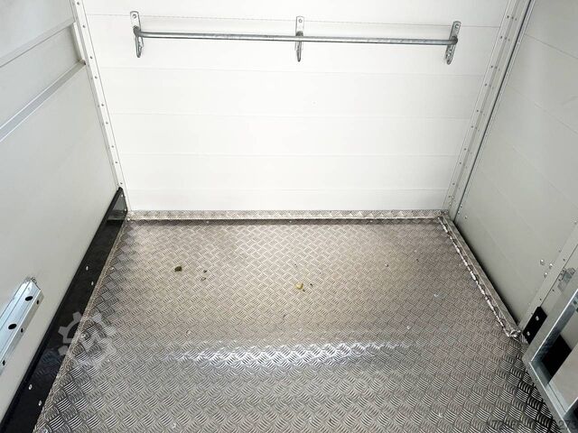 Cattle truck Vezeko VT 3500 K-W ALU+ISO-DACH 400X170X188CM 3500KG